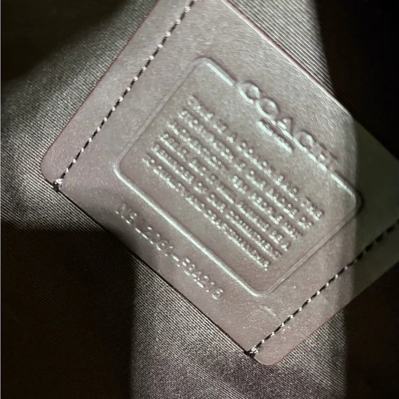 Coach Men’s Signature Duffel Bag - Picture 6 of 7